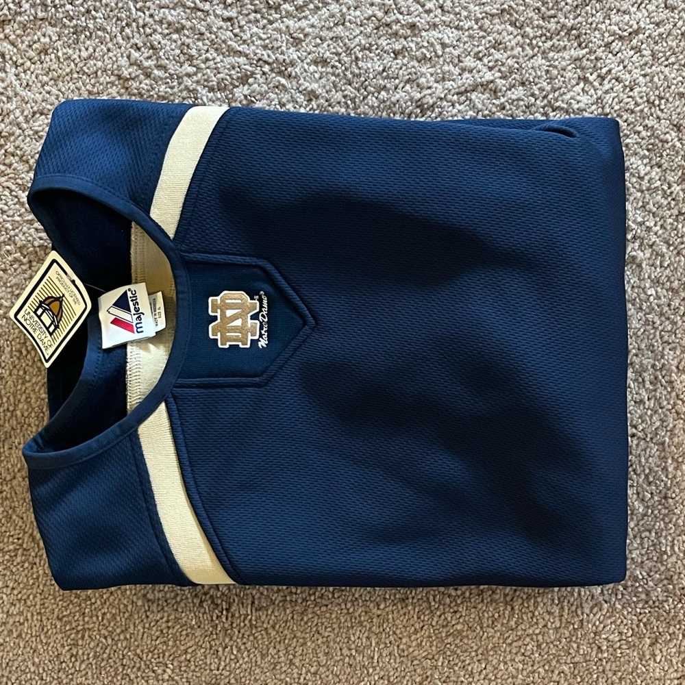 Notre dame crew neck. Size extra large. Never worn